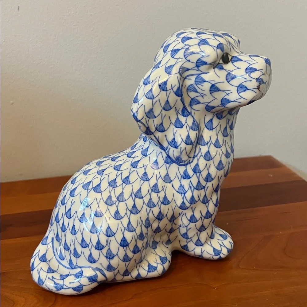 Blue White Fishnet Porcelain Herend Style Dog Vintage Chinoiserie Decor - Picture 6 of 7
